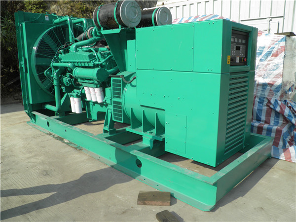 庐江出租发电机 发电机组厂家：柴油发电机组的控制屏的作用是什么？